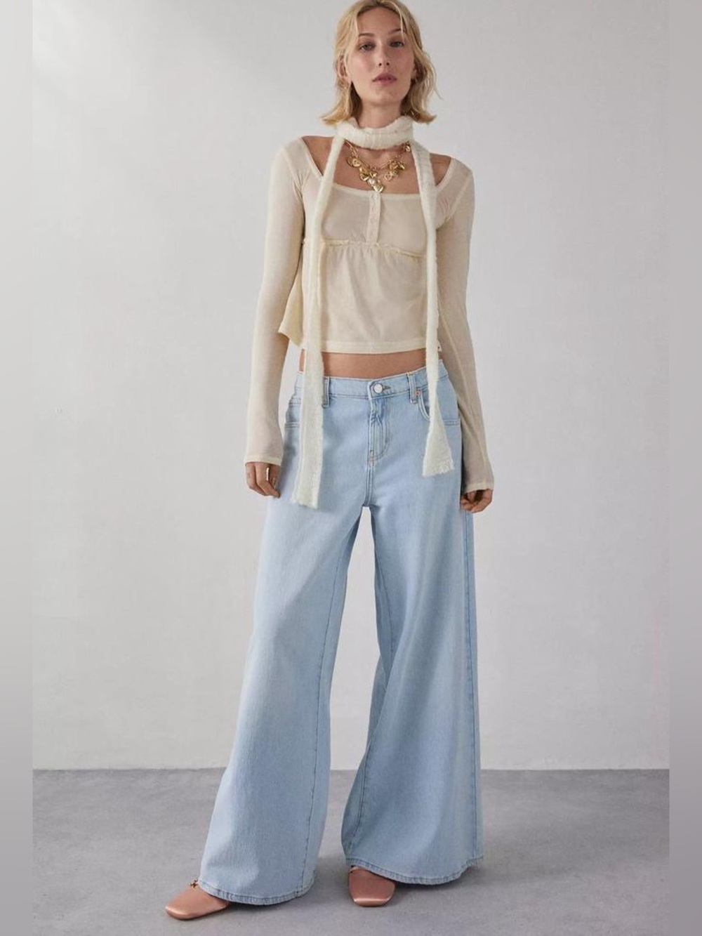 BDG Urban Outfitters Joey Mid-Rise Wide-Leg Jeans Light Wash Denim size 25